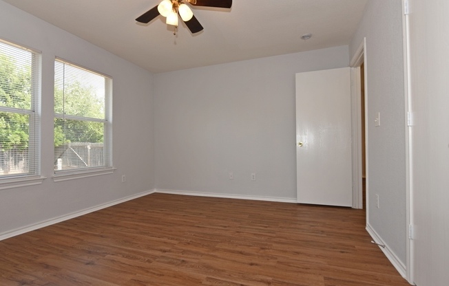 3 beds, 2 baths, $1,575