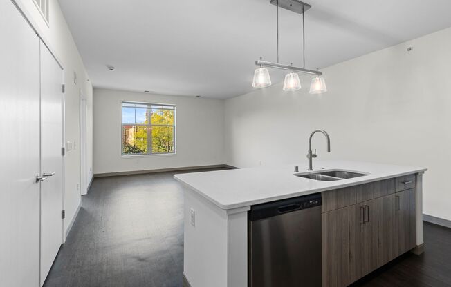 1 bed, 1 bath, 810 sqft, $1,799, Unit Unit 210