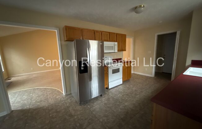 3 beds, 2 baths, $1,710