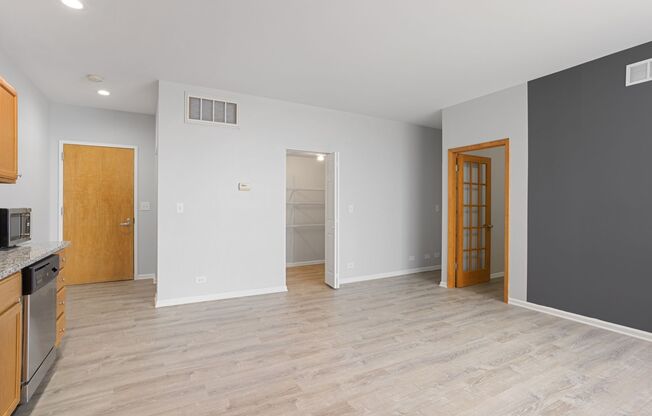 1 bed, 1 bath, 544 sqft, $1,735, Unit 603