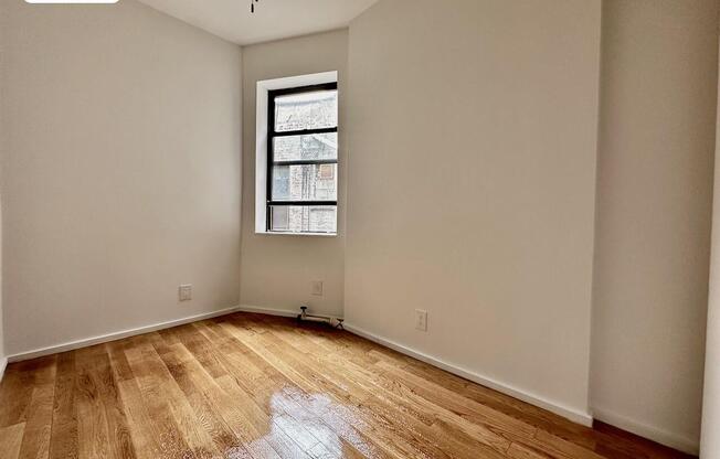 410 W 36 ST
