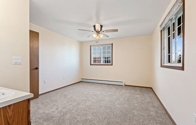 2 beds, 2 baths, 1,100 sqft, $1,299.99, Unit 1270-02