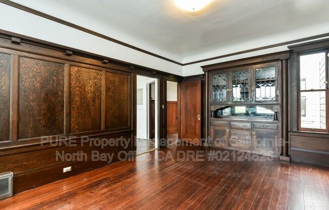 532 LOMBARD ST