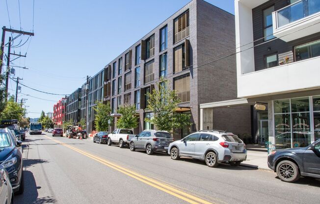 1 bed, 1 bath, 580 sqft, $1,495, Unit 305