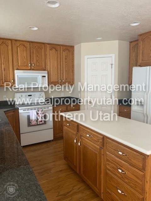 Spectacular Home Centrally Located In Fruit Heights!