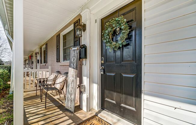 Charming Townhome in Sought-After Williamsburg on Commonwealth