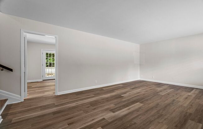 Gorgeous 3 Bedroom, 2 Bath Split-level home in Brentwood - High-end Renovation, Pet Friendly!