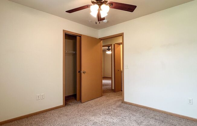 3 beds, 2 baths, 1,265 sqft, $1,620, Unit ML 525-08