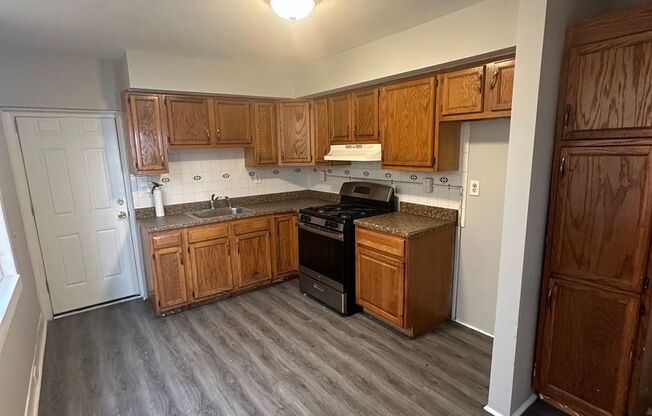 3 Bed, 1 Bath Townhome
