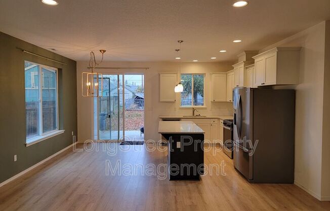 1216 WALNUT ST SW
