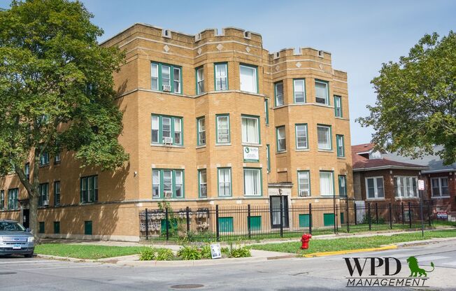 7954 S. Laflin St