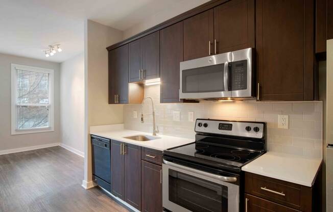 Biltmore at Midtown apartments in Atlanta, GA photo of kitchen
