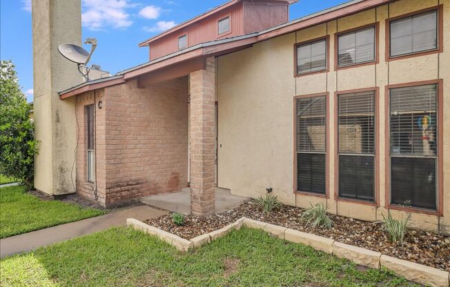 11205 Willowood Unit C - 2/bedroom 2.5/bathroom - $1845/month