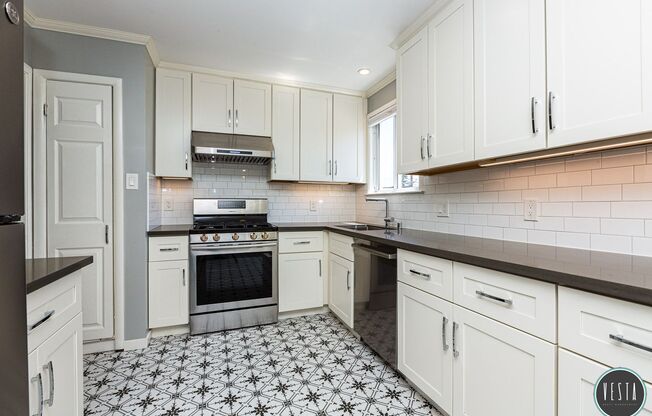 1394-1396 Sanchez Street ***