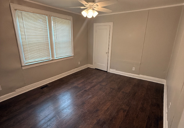4431 THE PASEO BLVD