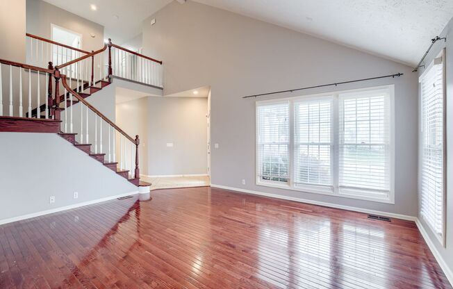 Beautiful 4 Bedroom In Rose Garden Estates!!