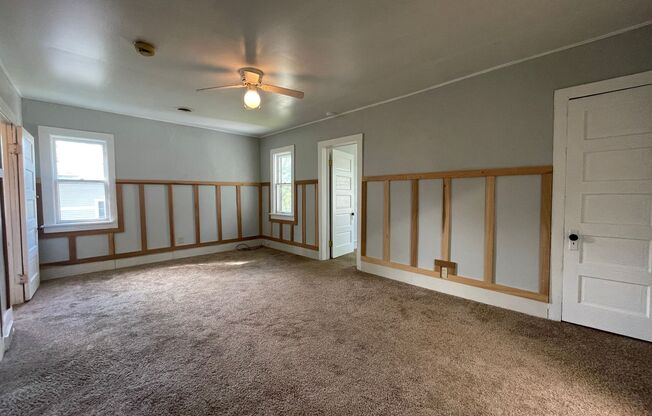 1 bed, 1 bath, $795, Unit 709 W. Willard  Unit C