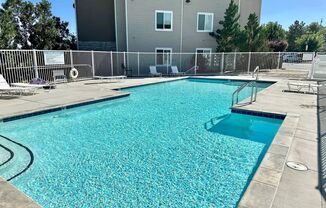 4 beds, 4 baths, $2,400, Unit UNIT 422