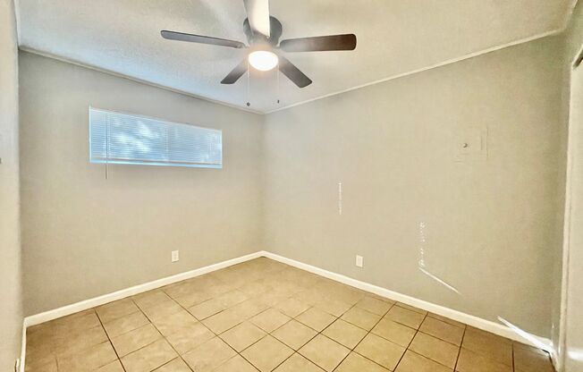2 beds, 1 bath, 750 sqft, $835, Unit 19