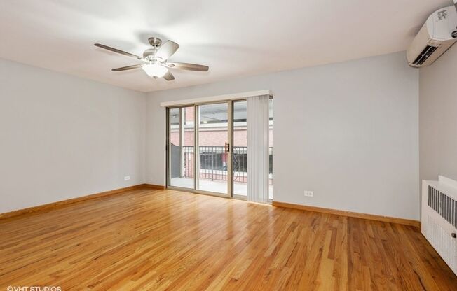 2 beds, 2 baths, 1,085 sqft, $1,995, Unit 5202-307
