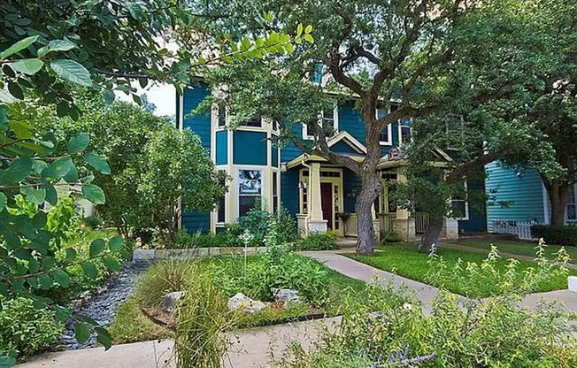 Beautiful 3 Bedroom / 2.5 Bath Townhome in Kyle