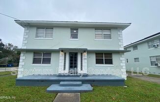 1305 LASALLE ST