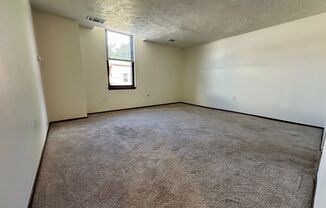 1 bed, 1 bath, $995, Unit 24