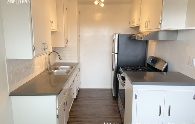 2 beds, 1 bath, $2,395