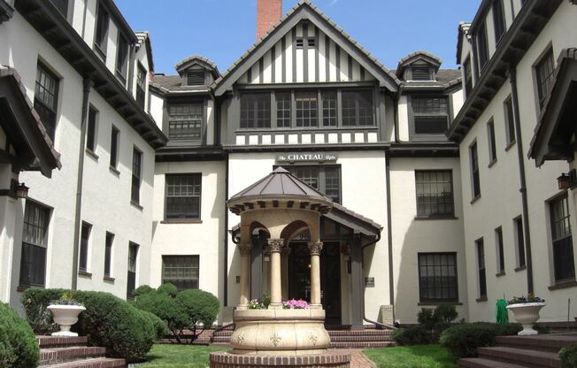Chateau Apartments