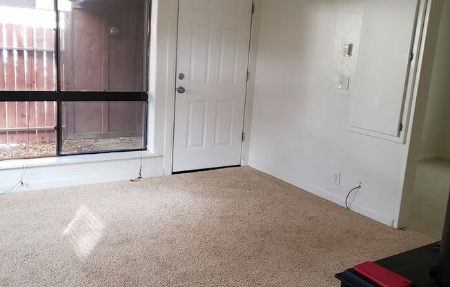 1 bed, 1 bath, $1,100