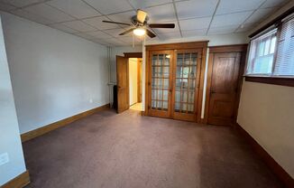 Studio, 1 bath, $650, Unit Unit 2