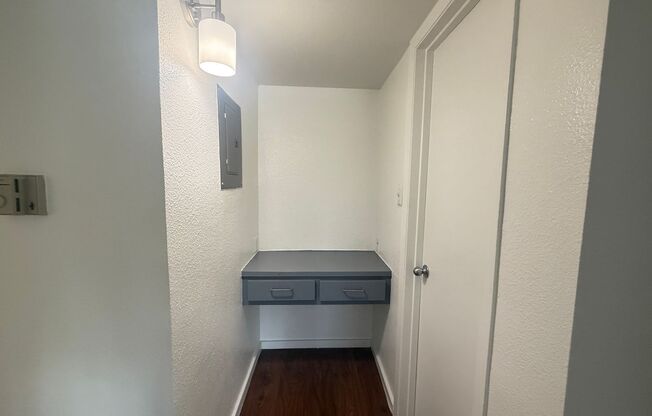 2 beds, 1 bath, 954 sqft, $1,654, Unit RRO-111