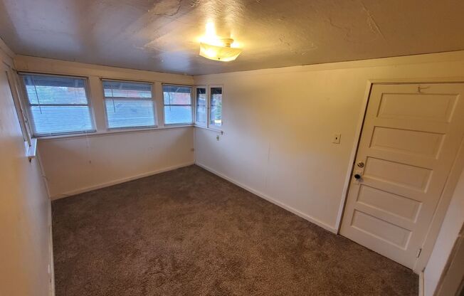 RUD Rudisill 336 6 Apts