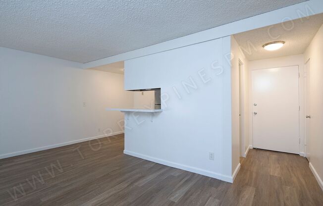 *OPEN HOUSE: 9/6 4-5PM* Old Town 1BR with Parking and Views!