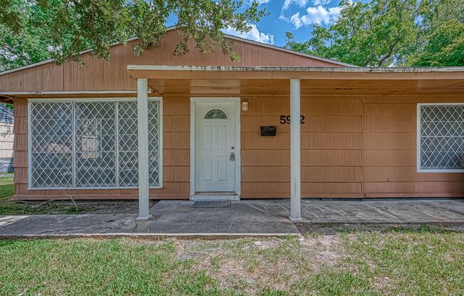 Affordable 3BD/2BA single-family house!