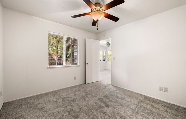 2 beds, 2 baths, 867 sqft, $1,695, Unit 142