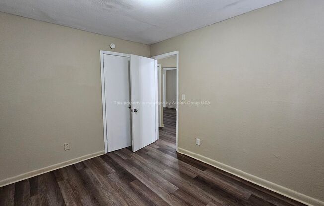 2 beds, 1 bath, 693 sqft, $895, Unit Unit 2