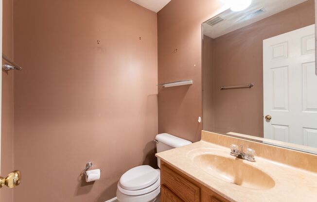 2 beds, 1.5 baths, $1,295, Unit Unit 203