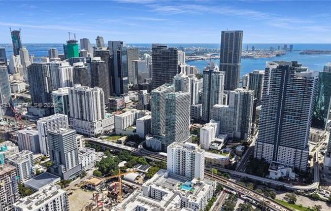 2 beds, 2 baths, $4,400, Unit # 3220 N
