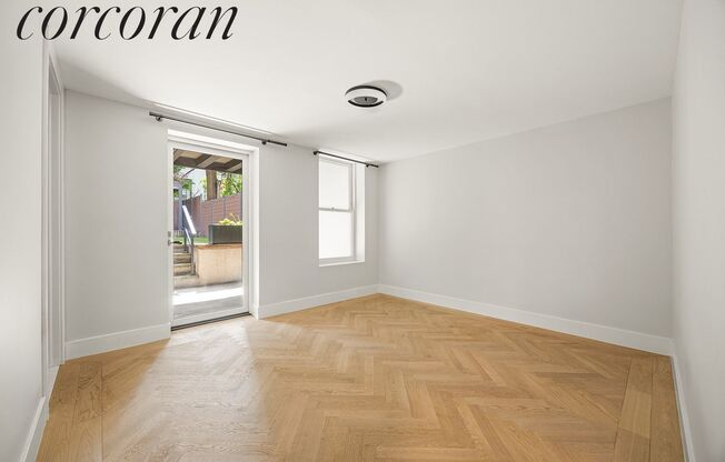 407 ADELPHI ST