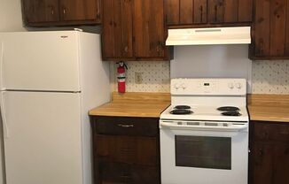 3 beds, 2 baths, $1,295, Unit 8842