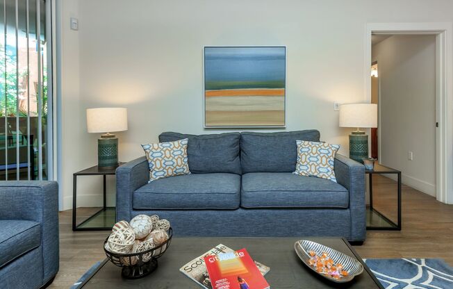 2 beds, 2 baths, 1,038 sqft, $1,920, Unit 2041