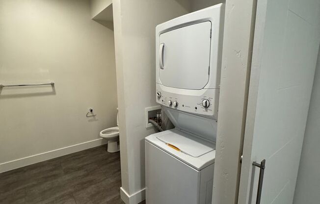 1 bed, 1 bath, $1,049, Unit Unit 312