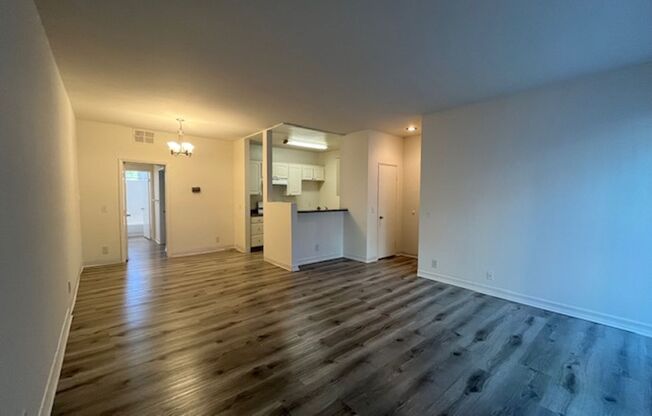 1 bed, 1 bath, 700 sqft, $1,900, Unit D1