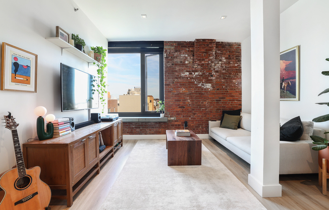 72 BERRY ST