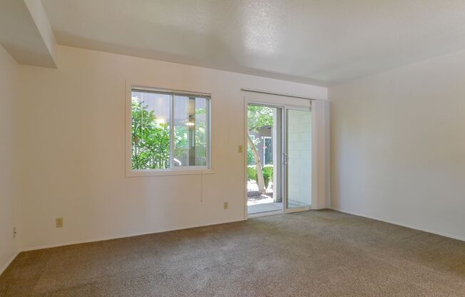 2 beds, 1 bath, $1,550, Unit 4