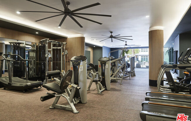 2 beds, 2 baths, 1,004 sqft, $5,395, Unit 732