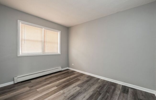 2 beds, 1 bath, $1,695, Unit 440-14