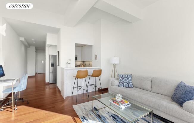 Studio, 1 bath, $4,500, Unit 7L