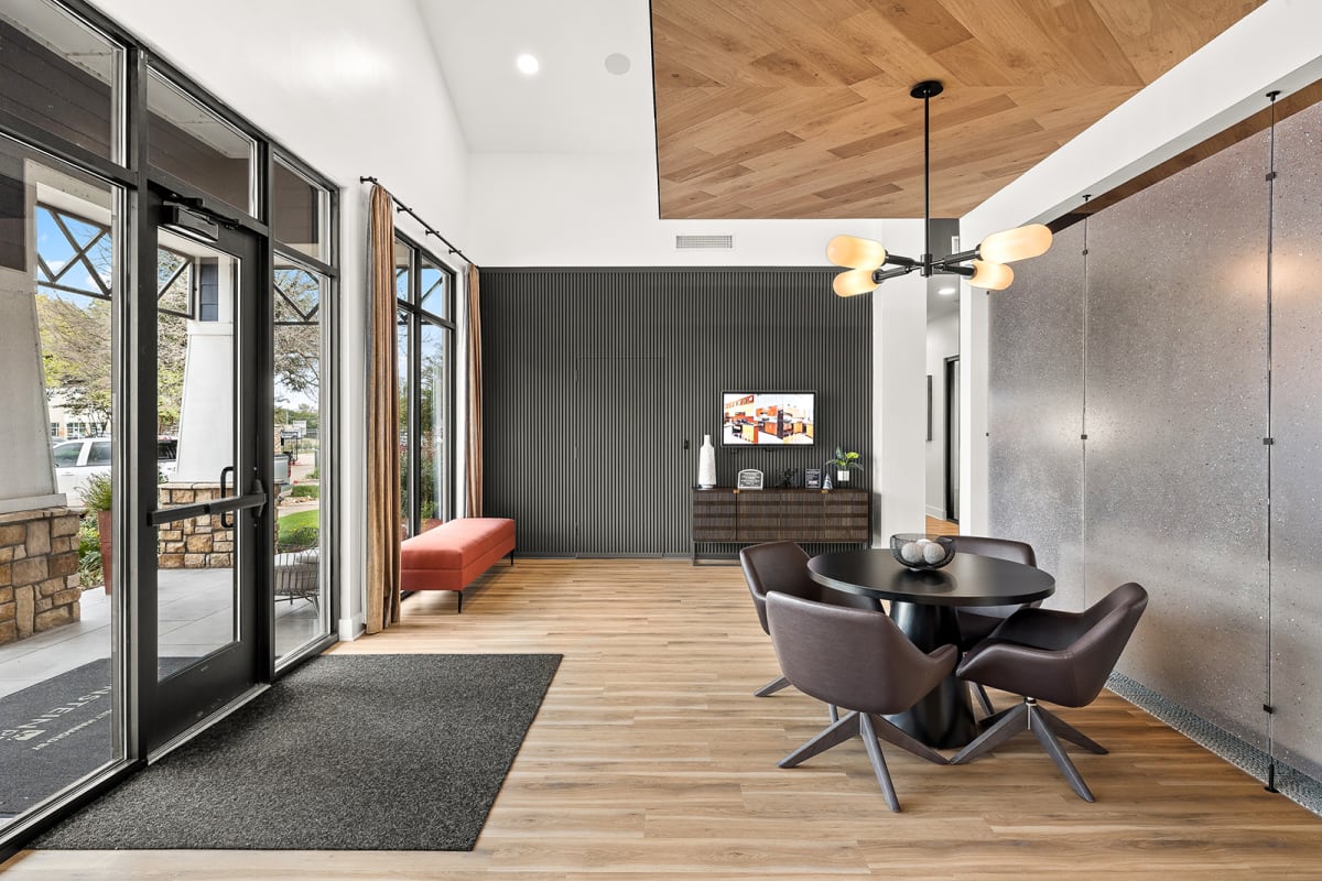 1, 2 & 3 BEDROOM APARTMENTS IN AUSTIN